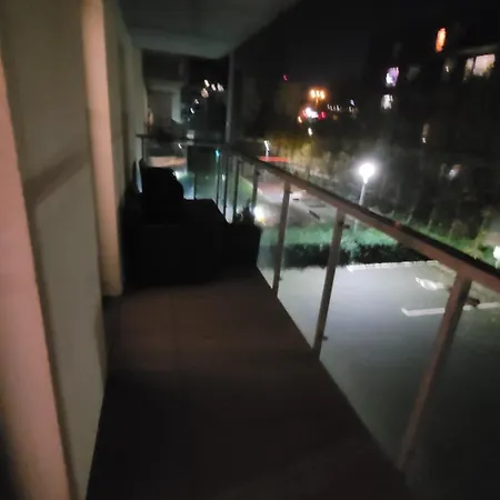 Апартаменти Boznicza Retreat With Free Garage Parking