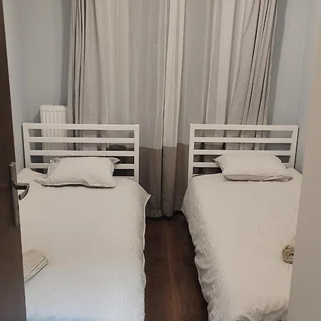 Apartment Boznicza Retreat With Free Garage Parking